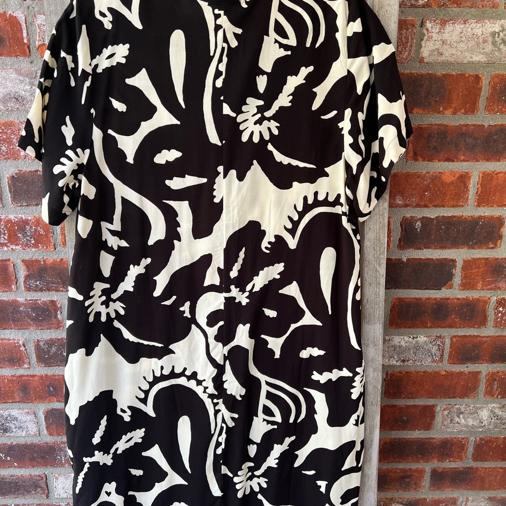 H&M Black and White Camouflage Top
